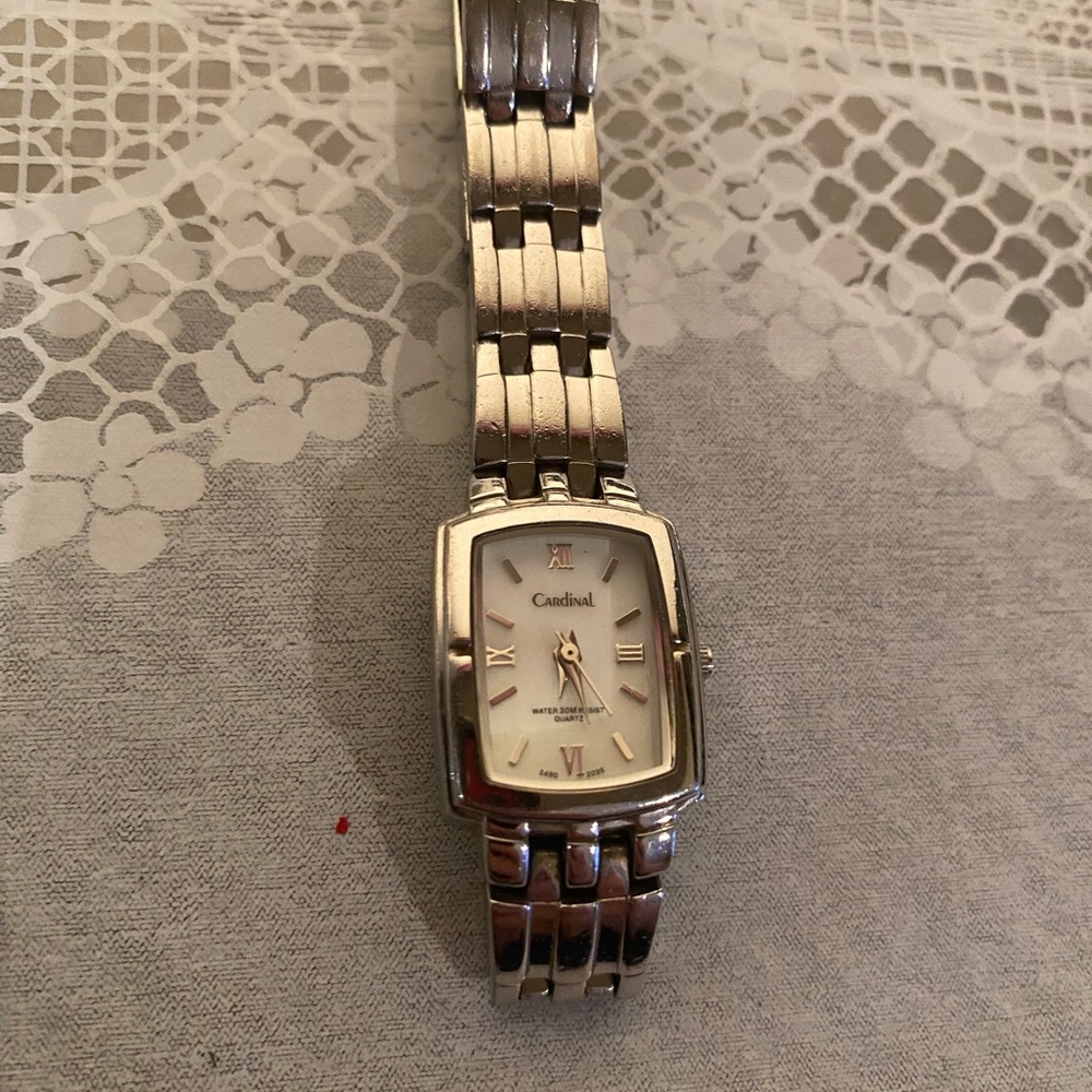 Beautiful Ladies Cardinal Quartz Wrist Watch